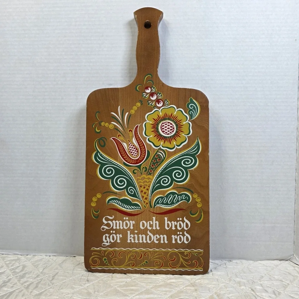 Vintage 1960's Berggren Rosemaling Floral Cutting Board Farmhouse Style